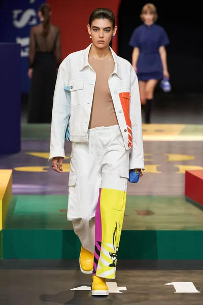 Look 59